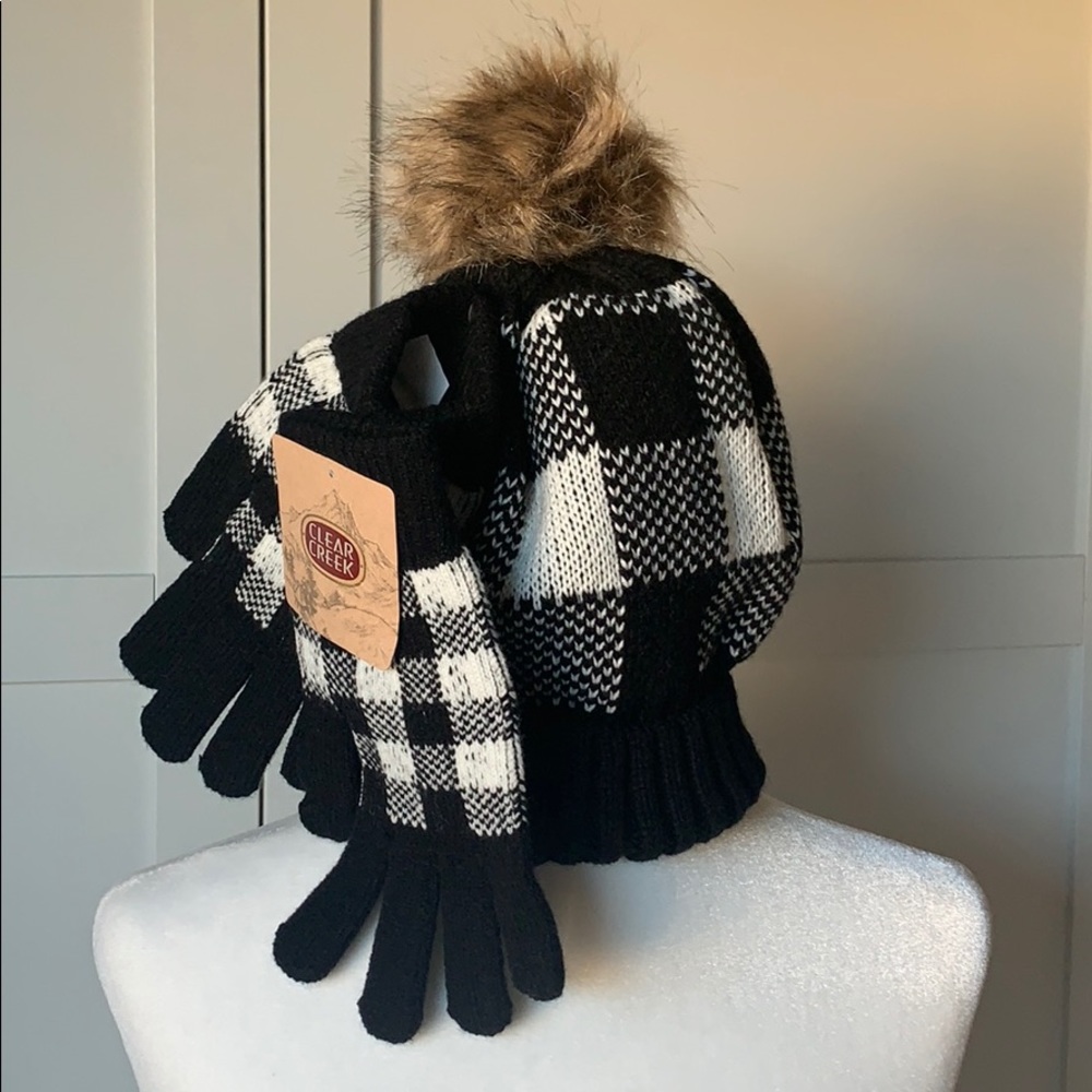Buffalo Plaid Winter Hat and Gloves